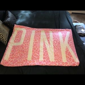 King Pink Victoria’s Secret duvet - pink leopard